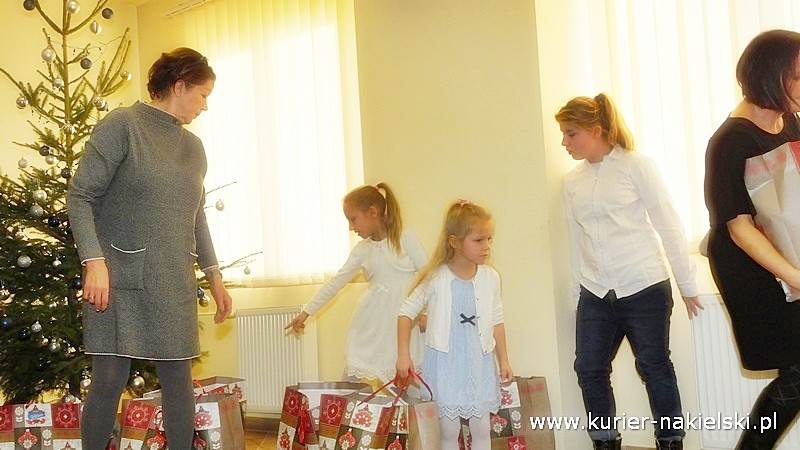 LKS Szubinianka Szubin - KP Polonia/Ostromecko Bydgoszcz 2:0 (1:0)