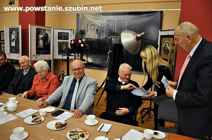 Wystawa rysunku Tomasza Woźniaka w Niezależnej Galerii 