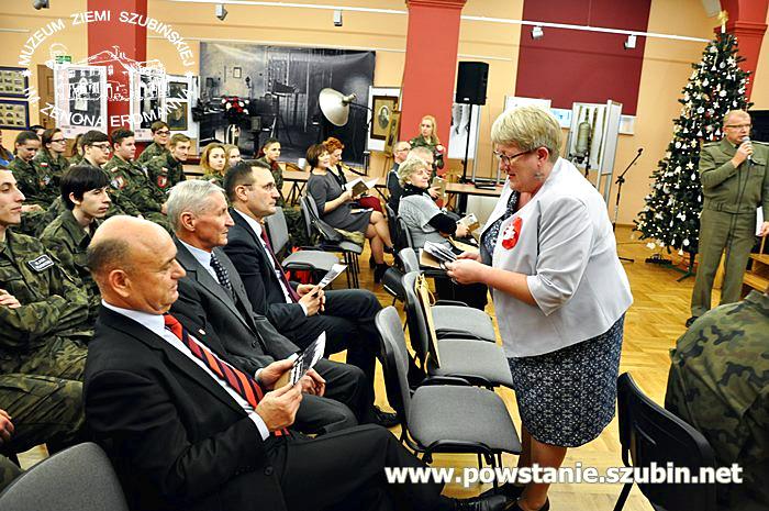 Tragiczny wypadek w Szkocji k. Szubina - dwie osoby nie żyją, trzecia walczy o życie.