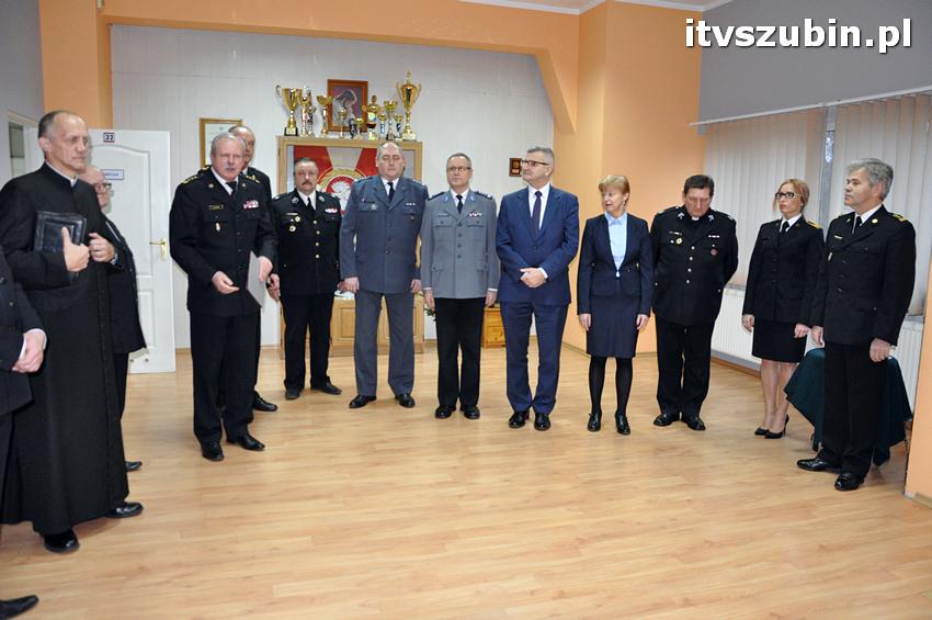 Tragiczny wypadek w Szkocji k. Szubina - dwie osoby nie żyją, trzecia walczy o życie.