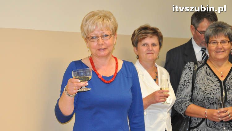 Szkoła w Królikowie ma salę gimnastyczną.