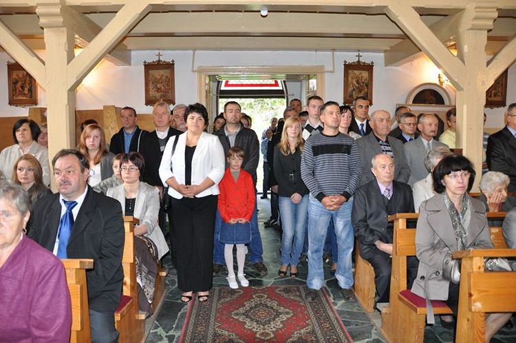 Poświęcenie mogił powstańczych na cmentarzu w Samoklęskach Dużych