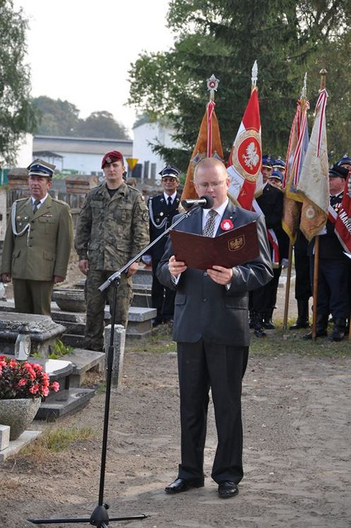Poświęcenie mogił powstańczych na cmentarzu w Samoklęskach Dużych