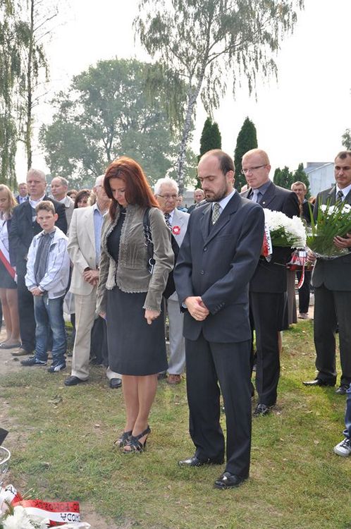 Poświęcenie mogił powstańczych na cmentarzu w Samoklęskach Dużych