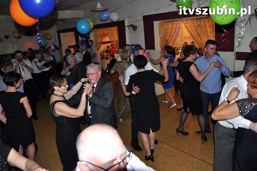 Uroczystość odsłonięcia tablicy pamiątkowej na cmentarzu żydowskim