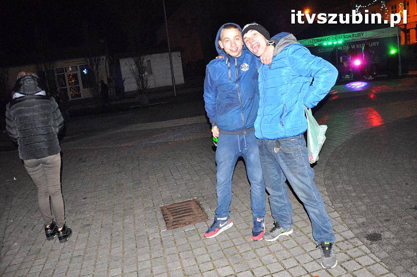 Uroczystość odsłonięcia tablicy pamiątkowej na cmentarzu żydowskim