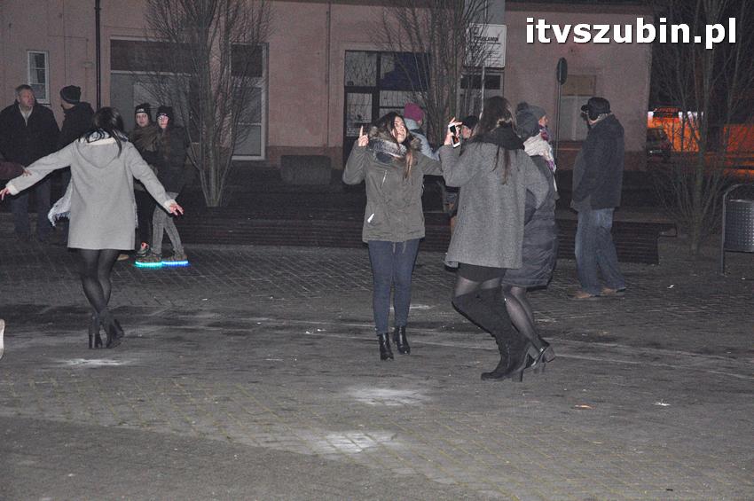 Uroczystość odsłonięcia tablicy pamiątkowej na cmentarzu żydowskim