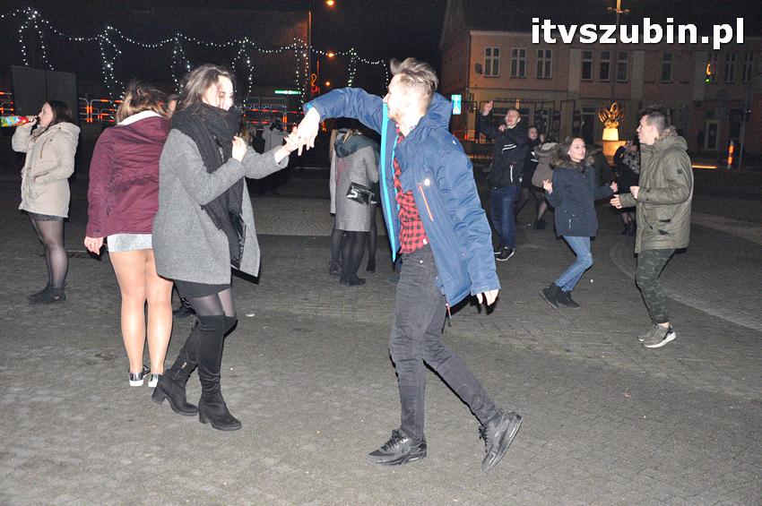 Uroczystość odsłonięcia tablicy pamiątkowej na cmentarzu żydowskim