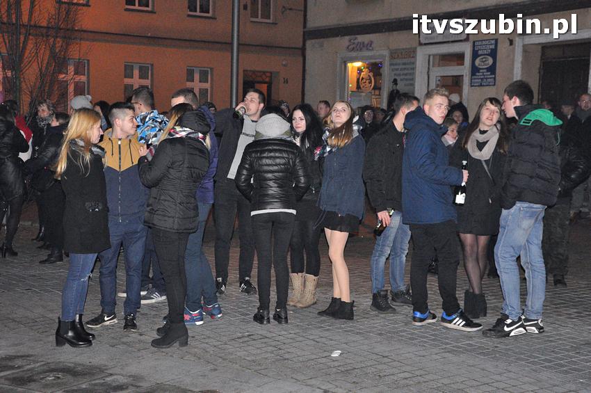 Uroczystość odsłonięcia tablicy pamiątkowej na cmentarzu żydowskim