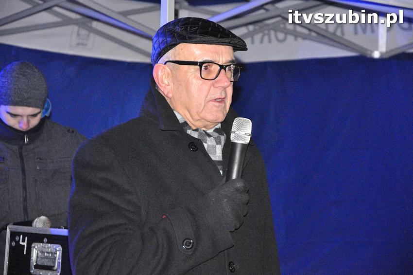 Uroczystość odsłonięcia tablicy pamiątkowej na cmentarzu żydowskim