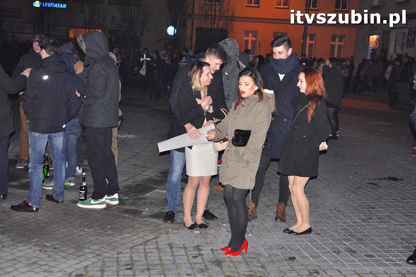 Uroczystość odsłonięcia tablicy pamiątkowej na cmentarzu żydowskim