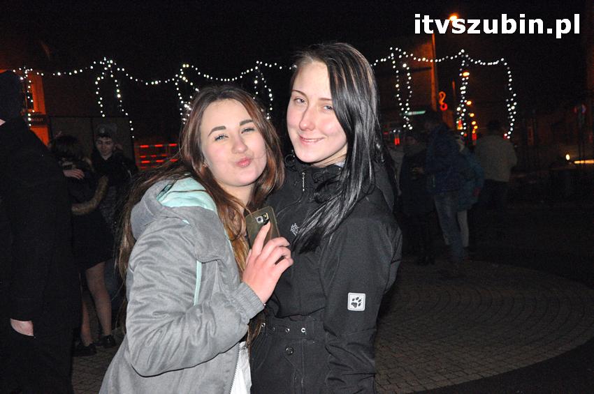 Uroczystość odsłonięcia tablicy pamiątkowej na cmentarzu żydowskim