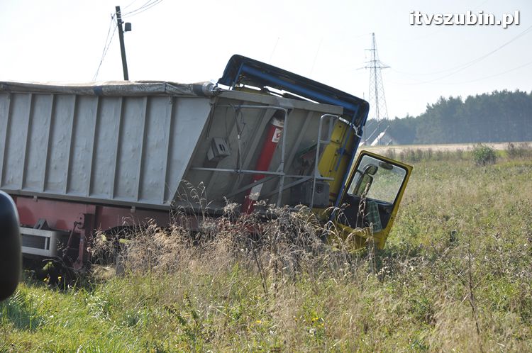 Zdarzenie drogowe w Szubin Wsi.