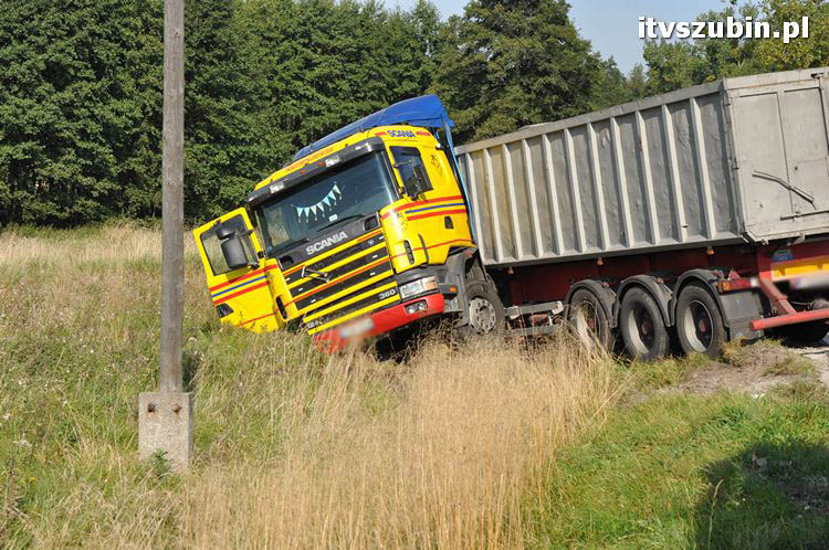Zdarzenie drogowe w Szubin Wsi.