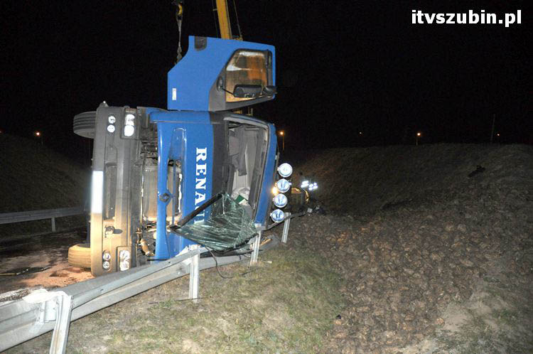Zdarzenie drogowe na zjeździe z obwodnicy Szubina