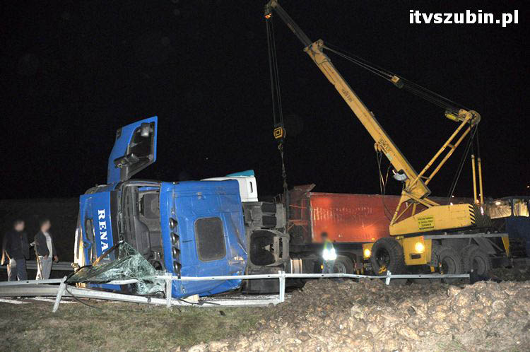 Zdarzenie drogowe na zjeździe z obwodnicy Szubina