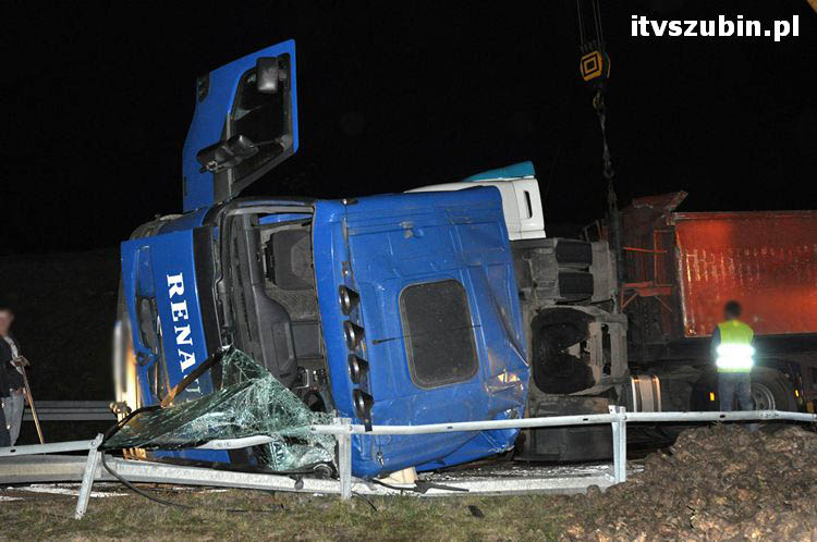 Zdarzenie drogowe na zjeździe z obwodnicy Szubina