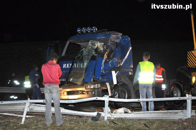 Zdarzenie drogowe na zjeździe z obwodnicy Szubina