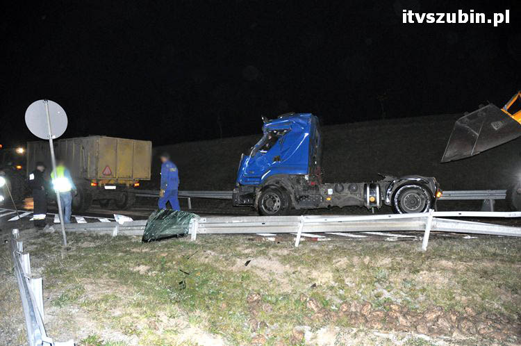 Zdarzenie drogowe na zjeździe z obwodnicy Szubina