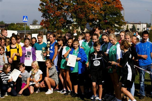 Sztafetowe biegi przełajowe ? zawody powiatowe