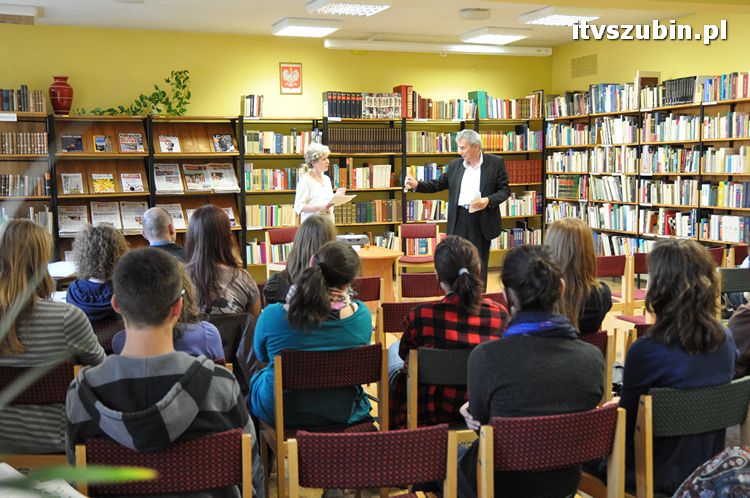 Przedstawienie teatralne pt.?Urojenie? w RBP