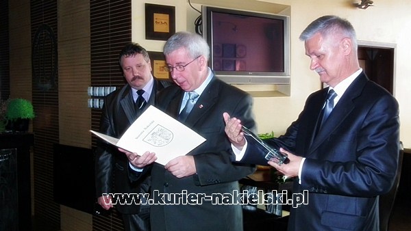 Podziękowania, gratulacje i wyróżnienia dla ratowników Nowego Szpitala w Nakle i Szubinie.