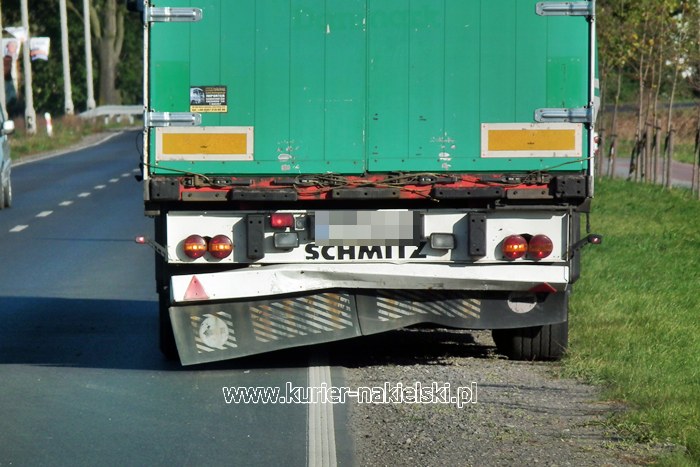 Kolizja na drodze wojewódzkiej nr 241 w okolicy Paterka.