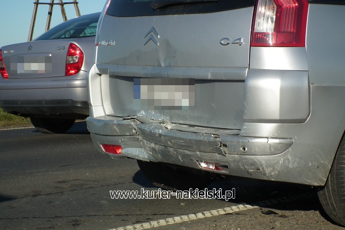 Kolizja na drodze wojewódzkiej nr 241 w okolicy Paterka.