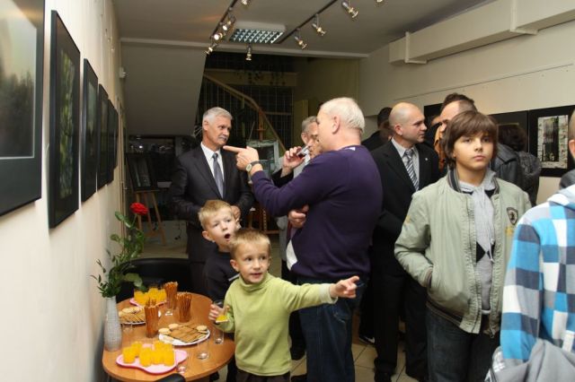 Rozmowa obrazami - wernisaż Mirosława Rzeszowskiego