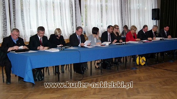 XII Sesja Rady Powiatu w Nakle nad Notecią.