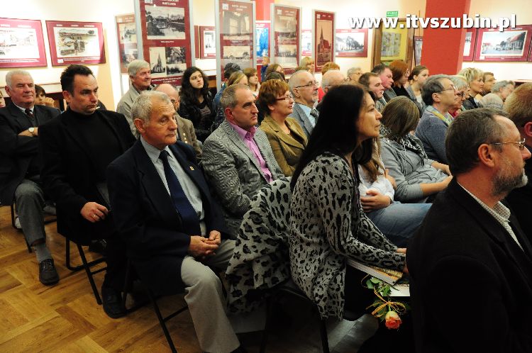 Duch i Czas nr 7 ? promocja książki wydanej przez Szubińskie Towarzystwo Kulturalne.