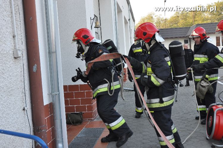 Strażacy ochotnicy doskonalili swoje umiejętności.