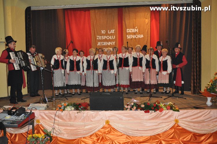 10 lat Zespołu Jesienny Kwiat w SDK