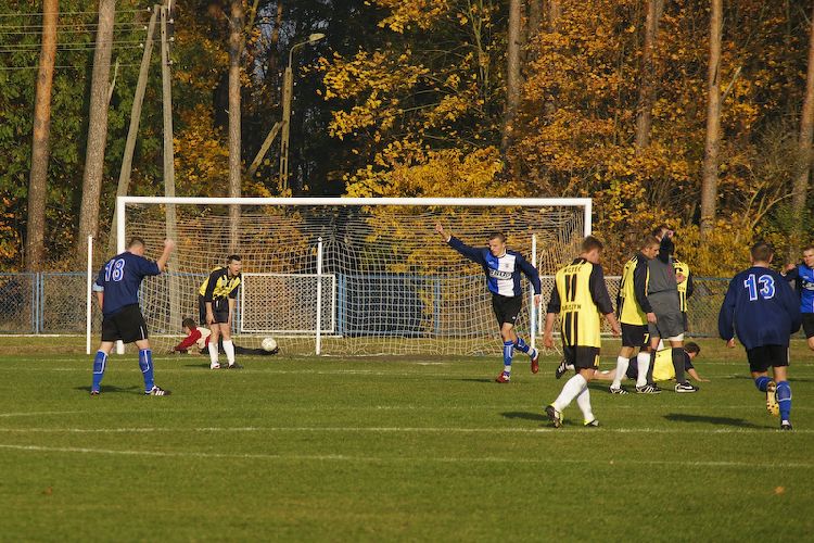 MLKS Noteć Łabiszyn - LKS Szubinianka Szubin 5:1