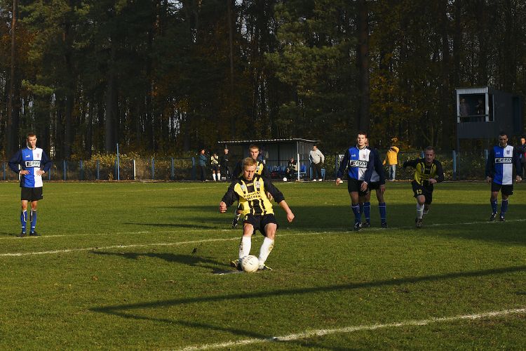 MLKS Noteć Łabiszyn - LKS Szubinianka Szubin 5:1