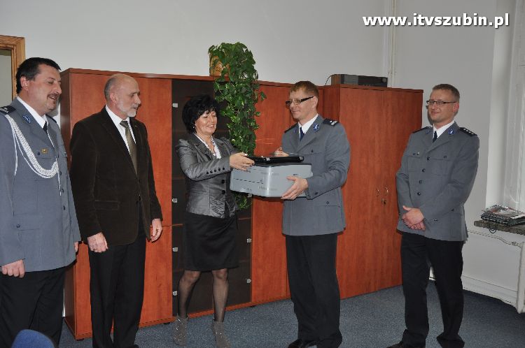 Laptop i drukarka dla Komisariatu Policji w Szubinie od BS w Szubinie