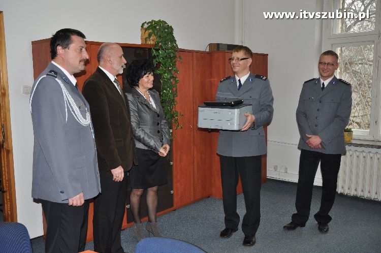 Laptop i drukarka dla Komisariatu Policji w Szubinie od BS w Szubinie