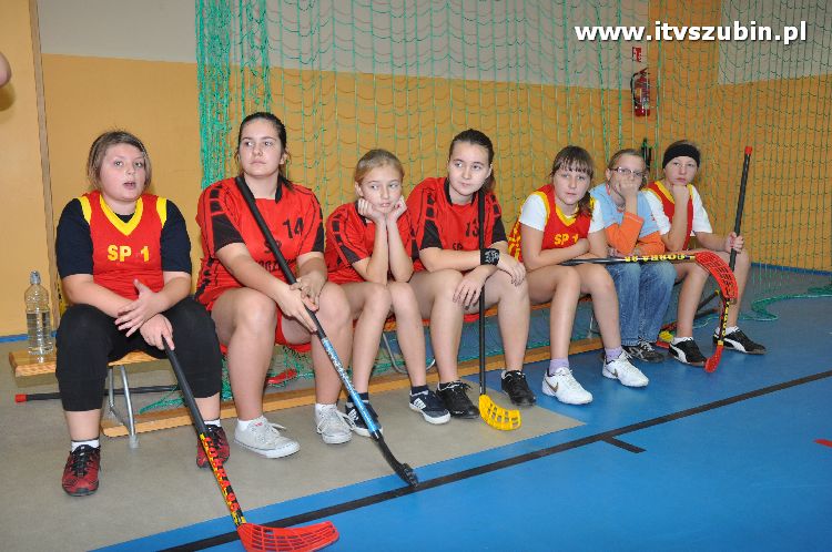 Mistrzostwa Gminy Szubin i Powiatu Nakielskiego w Unihokeju dziewcząt.
