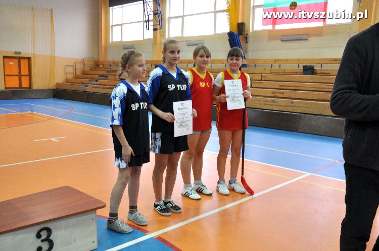 Mistrzostwa Gminy Szubin i Powiatu Nakielskiego w Unihokeju dziewcząt.
