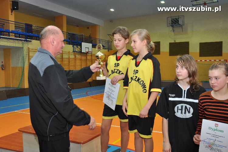Mistrzostwa Gminy Szubin i Powiatu Nakielskiego w Unihokeju dziewcząt.