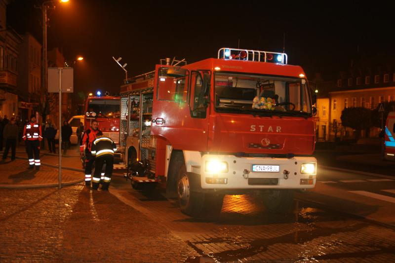 Pożar kamienicy na Rynku w Kcyni.