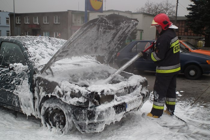 Pożar samochodu osobowego w Nakle nad Notecią
