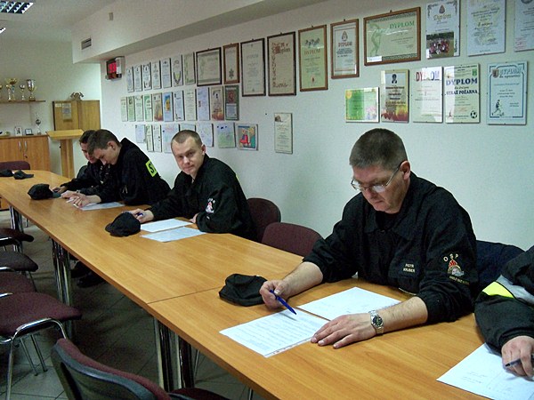 Egzamin kierowców-konserwatorów sprzętu ratowniczego OSP i strażaków-ratowników OSP.