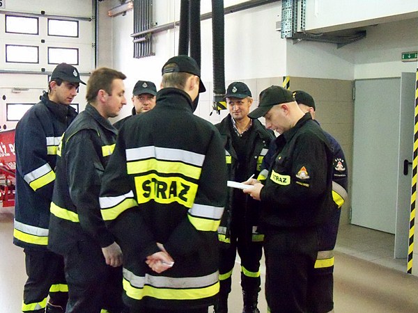 Egzamin kierowców-konserwatorów sprzętu ratowniczego OSP i strażaków-ratowników OSP.
