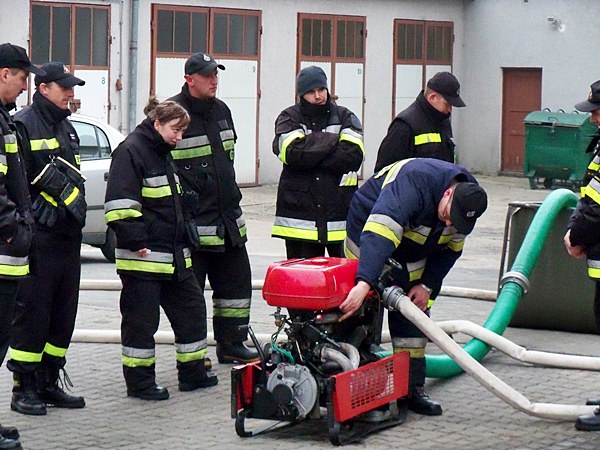 Egzamin kierowców-konserwatorów sprzętu ratowniczego OSP i strażaków-ratowników OSP.