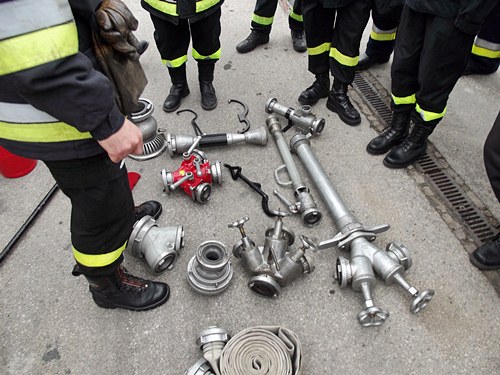 Egzamin kierowców-konserwatorów sprzętu ratowniczego OSP i strażaków-ratowników OSP.