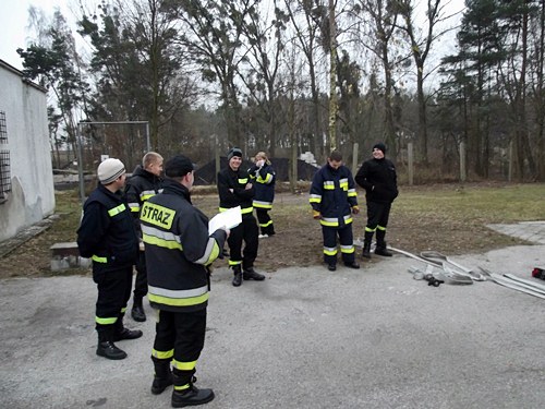Egzamin kierowców-konserwatorów sprzętu ratowniczego OSP i strażaków-ratowników OSP.