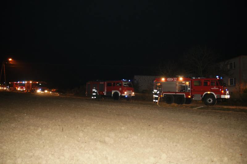 Pożar obory w Miastowicach. Poparzonego gospodarza odwieziono do szpitala