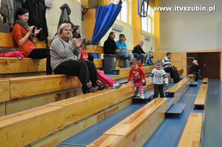 Piłka Siatkowa Kobiet - eliminacje do XIV IOSW Tuchola - Londyn 2012.