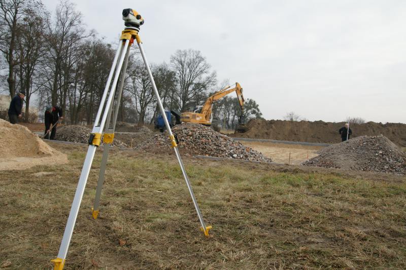 Rozpoczęła się budowa lądowiska dla helikoptera.